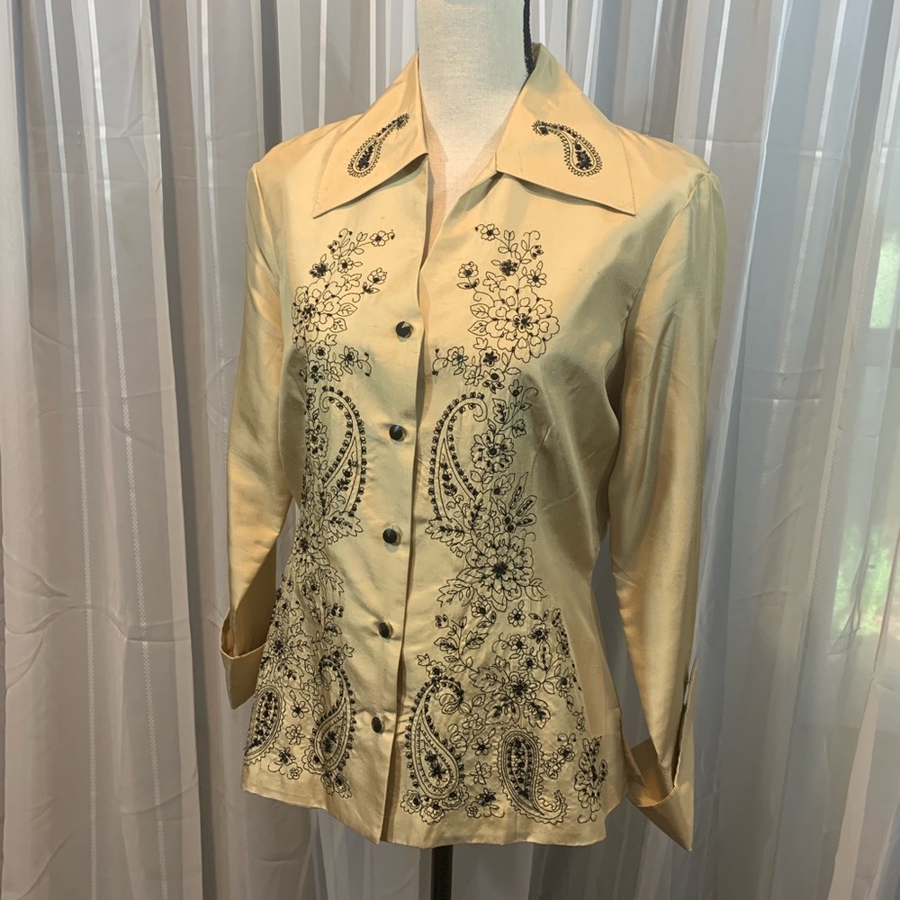 Silk gold button down top. Black embroidery. M